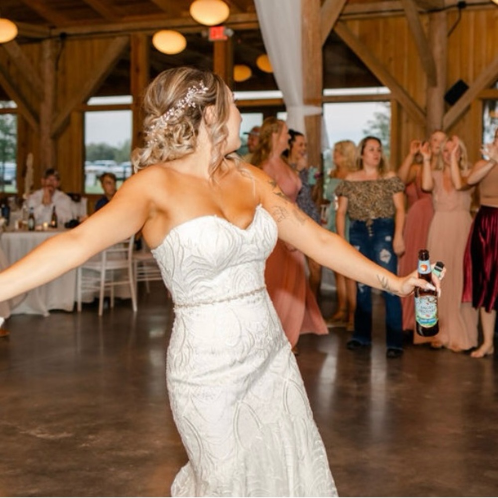 Lis Simon wedding Dress